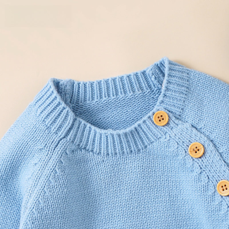 Baby knitted clothing